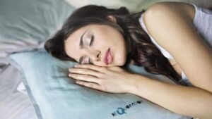 திகிலூட்டும் கனவுகள் வருவது ஏன்? அறிவியல் கூறும் விளக்கம்  