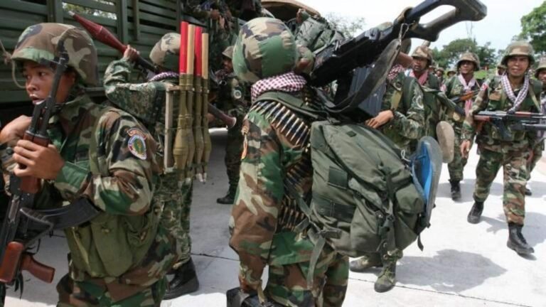 மீண்டும் துவங்கிய தாய்லாந்து – கம்போடியா எல்லை போர்!  