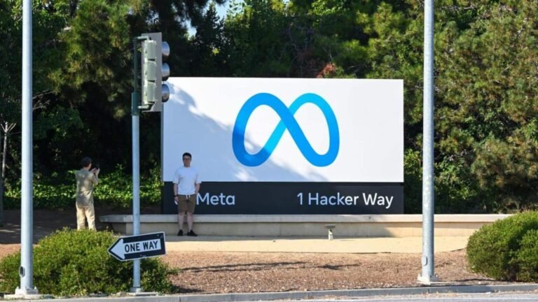 மெட்டாவேர்ஸுக்கு 30% பட்ஜெட் குறைப்பு; பணிநீக்கங்கள் அதிகரிக்கும் அபாயம்  