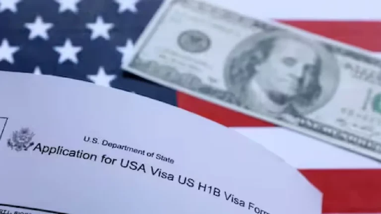 அமெரிக்கா : இன்று முதல் அமலாகும் விசா கட்டுப்பாடுகள்!