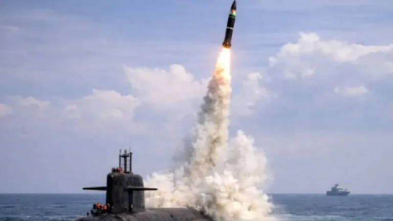 ஐ.என்.எஸ். அரிகாட் நீர்மூழ்கி கப்பலில் இருந்து ஏவுப்பட்ட ஏவுகணை சோதனை வெற்றி!