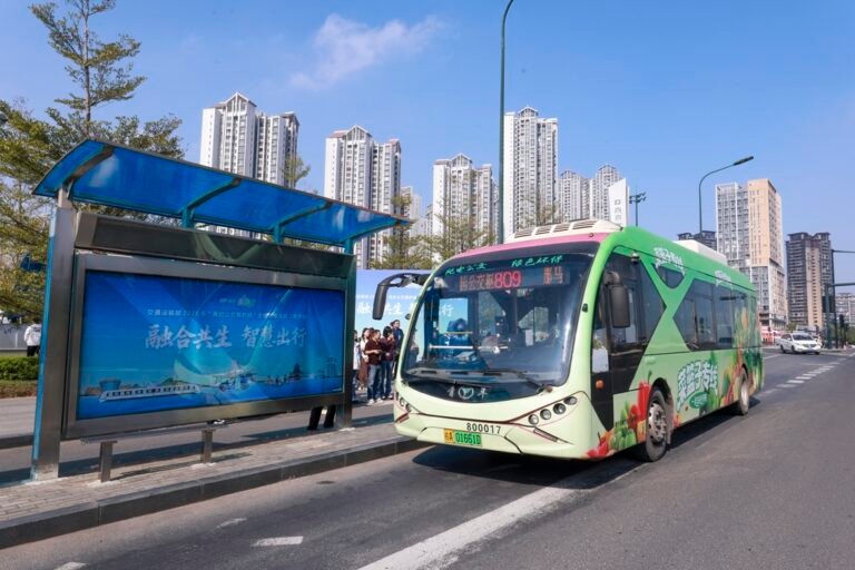 சீனாவில் தனிப்பயனாக்கப்பட்ட பேருந்து வழித்தடங்களின் எண்ணிக்கை 11 ஆயிரம்