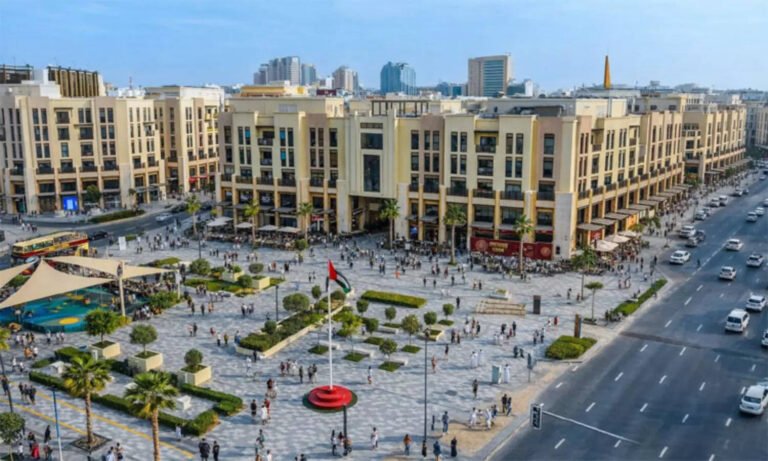 உலகின் முதல் ‘தங்கத் தெரு’! 1,000 நகைக்கடைகள்! – துபாயின் புதிய அடையாளமாகும் ‘கோல்டு டிஸ்ட்ரிக்ட்’.