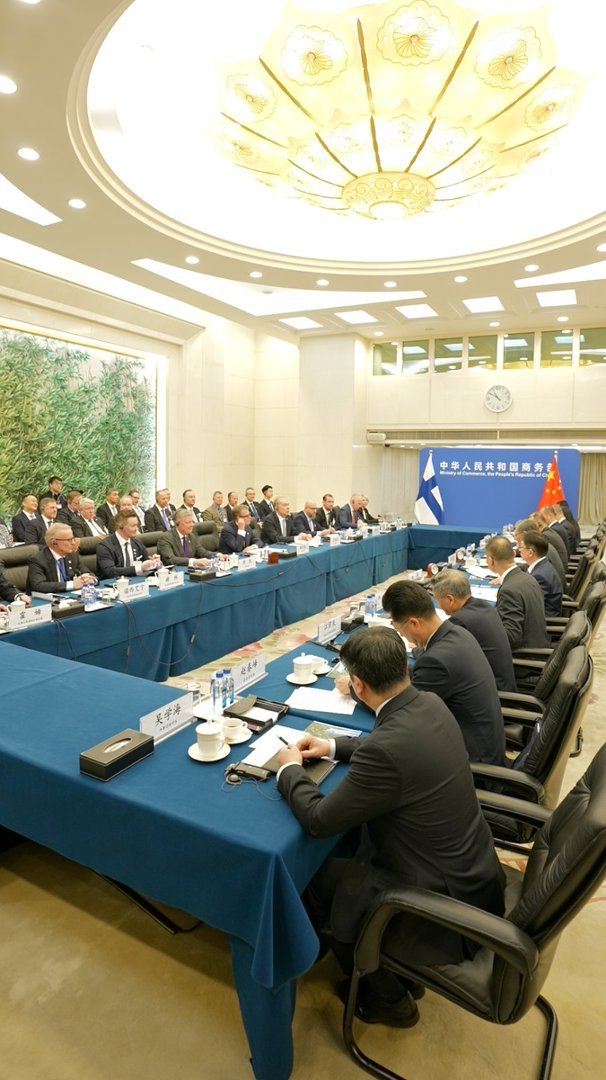 சீன-பின்லாந்து புத்தாக்கத் தொழில் துறை ஒத்துழைப்பு கமிட்டியின் 6வது கூட்டம்