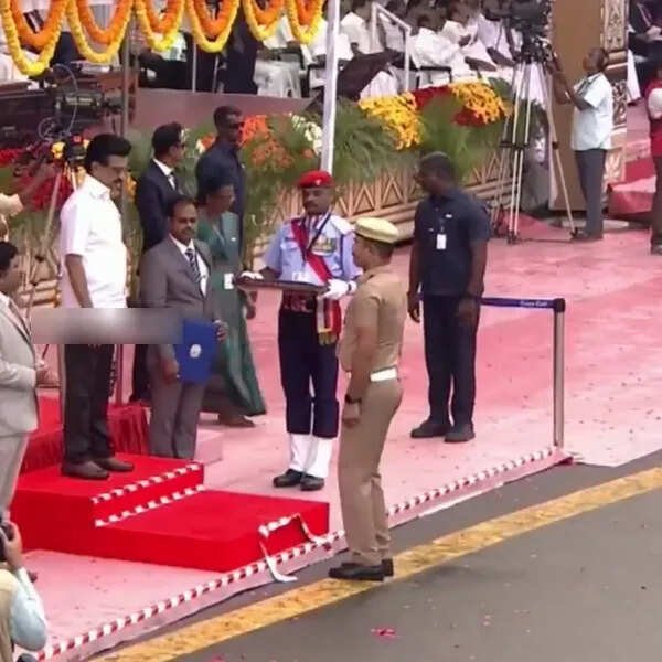 சிறந்த காவல்நிலையங்களுக்கான விருது..!!