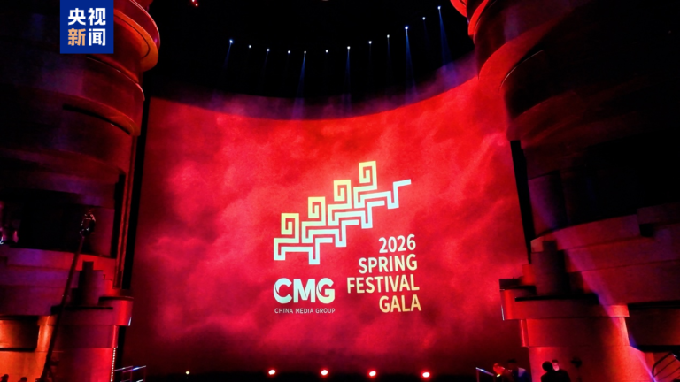 தூபாயில் ஒளிப்பரப்பப்பட்ட வசந்த விழா கலை நிகழ்ச்சி விளம்பர காணொளி