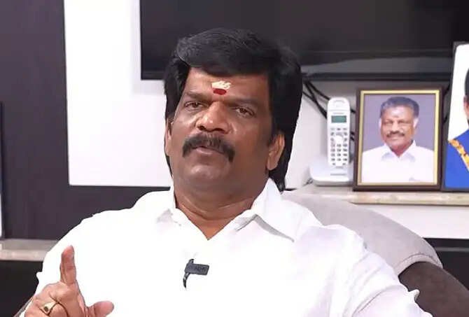 கொளத்தூர் கிருஷ்ணமூர்த்தி மீண்டும் அதிமுகவில் இணைந்தார்..!