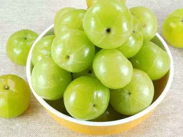 தினமுமே ஒரு நெல்லிக்காய் சாப்பிட்டுவர உண்டாகும் நன்மைகள்