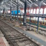 சென்னையில் முடங்கியது மின்சார ரயில் சேவை: பொதுமக்கள் கடும் அவதி..!