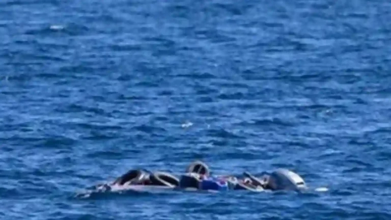 லிபியா கடற்கரையில் படகு விபத்து – 4 குழந்தைகள் உட்பட 53 பேர் பலி!