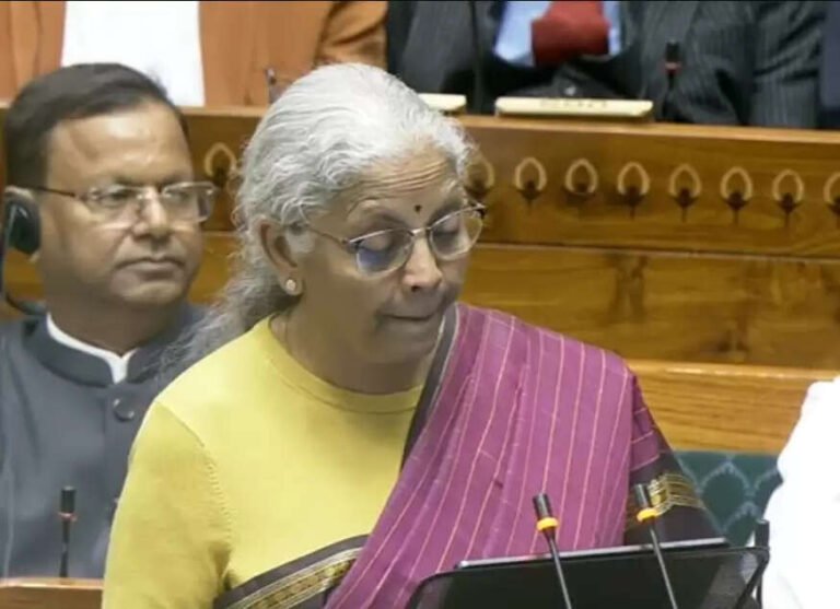 ஏப்ரல் 1 முதல் அமலுக்கு வரும் புதிய வருமான வரிச் சட்டம் – இனி வரி கட்டுவது இவ்வளவு சுலபமா?