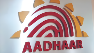 இனி கூகிள் மேப்ஸ்-இல் ஆதார் மையங்களை கண்டறியலாம்  