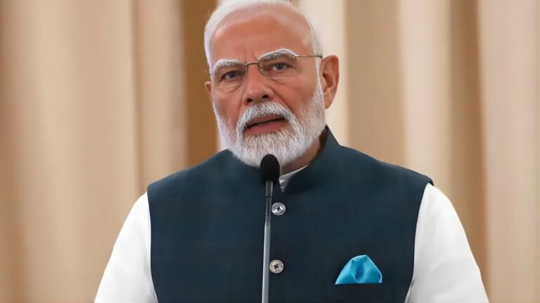 வங்கதேசத் தேர்தல் வெற்றிக்குப் பின் பிரதமர் மோடி தாரிக் ரஹ்மானுடன் தொலைபேசியில் பேச்சு  