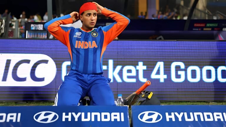 டி20 உலகக் கோப்பை: இந்திய வீரர் அபிஷேக் சர்மா மருத்துவமனையில் அனுமதி  