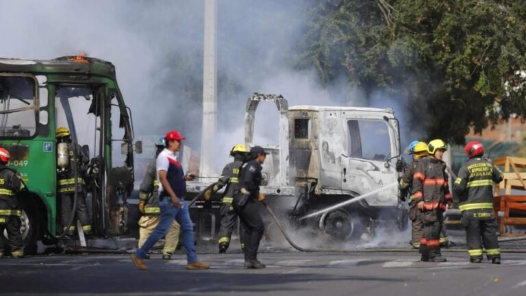 மெக்சிகோவில் போதைப்பொருள் கடத்தல் தலைவன் ‘எல் மெஞ்சோ’ கொலை: பற்றி எரியும் மாகாணங்கள்!  