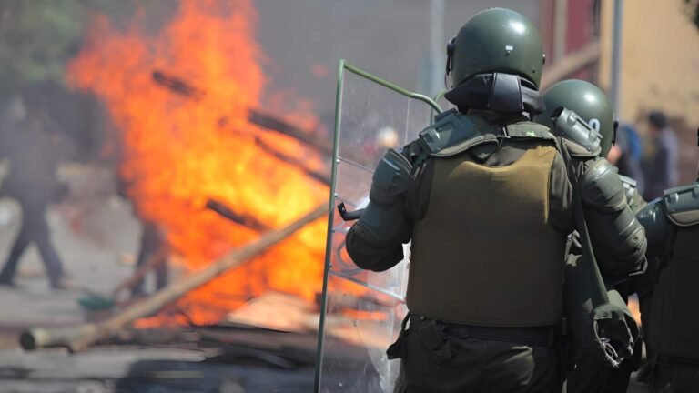 மணிப்பூரில் தொடர்ந்து 3வது நாளாக துப்பாக்கிச் சூடு, தீ வைப்பு சம்பவங்கள் பதிவு  