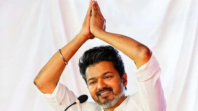 வருமான வரித்துறை விதித்த அபராதத்தை எதிர்த்த விஜய்யின் மனுவை தள்ளுபடி செய்தது உயர்நீதிமன்றம்  