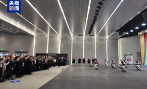 ஜெர்மனி பிரதமர் யுனிட்ரீ நிறுவனத்தை பார்வையிட்டார்