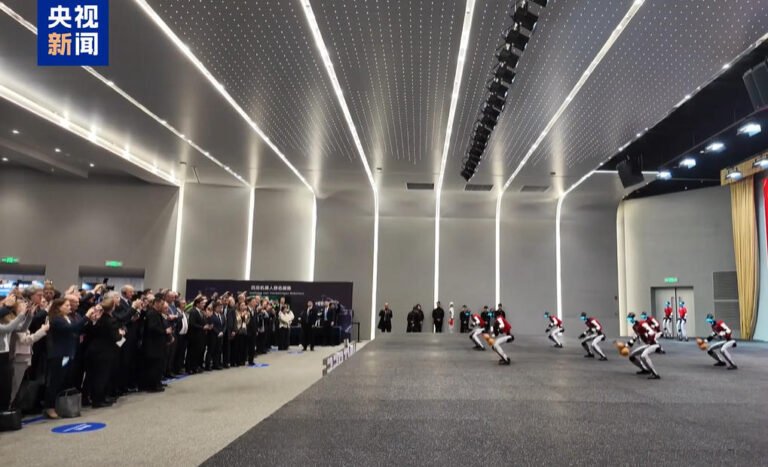 ஜெர்மனி பிரதமர் யுனிட்ரீ நிறுவனத்தை பார்வையிட்டார்