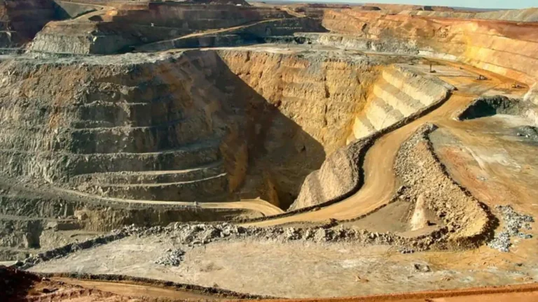 ஆச்சரியப்படுத்தும் தங்க சுரங்கம்..