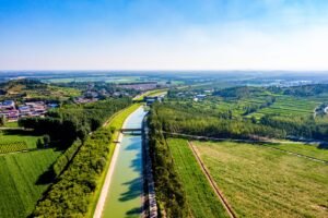 சீனாவின் தெற்கிலிருந்து வடக்கிற்கு நீரை மடைமாற்றம் செய்யும் திட்டப்பணி