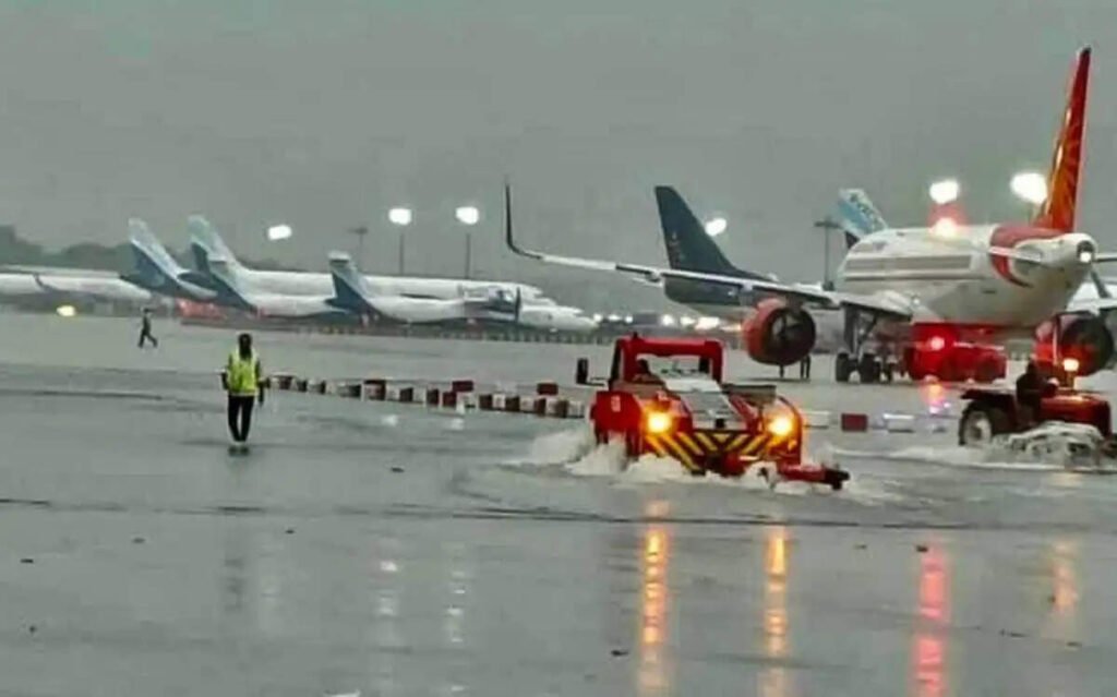 சென்னை சர்வதேச விமான நிலையத்தில் 33 விமான சேவைகள் ரத்து