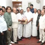 “அதிமுக-விற்கு வலுக்கும் ஆதரவு!” – எடப்பாடியைச் சந்தித்த சித்த வைத்தியர்கள் சங்க நிர்வாகிகள்