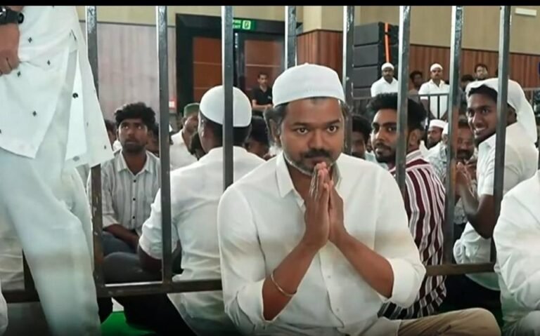 இப்தார் நோன்பு திறப்பு நிகழ்ச்சியில் விஜய்…. தலையில் தொப்பி அணிந்தபடி பங்கேற்பு….!!! 