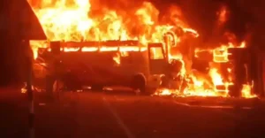 அதிகாலையில் நடந்த பயங்கரம்..! “உயிருடன் கருகிய 10 பேர்!” –