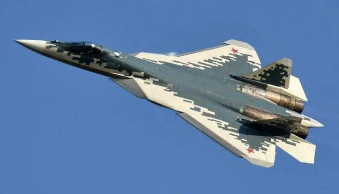 சுக்கோய்-57’ (Su-57M1E) ரக ஐந்தாம் தலைமுறை போர் விமானங்களை இந்தியாவுக்கு வழங்க ரஷ்யா முன்வந்துள்ளது