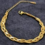 இறங்கு முகத்தில் தங்கத்தின் விலை; சவரன் விலை என்ன?  