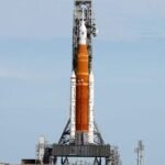 1972-க்குப் பிறகு மனிதர்கள் செல்லும் நிலவுப் பயணத்திற்கான கவுண்ட்டவுனை நாசா தொடங்கியுள்ளது  