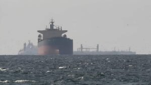 ஹார்முஸ் ஜலசந்தி பாதுகாப்பு: போர்க்கப்பல்களை அனுப்ப அமெரிக்க நட்பு நாடுகள் மறுப்பு  