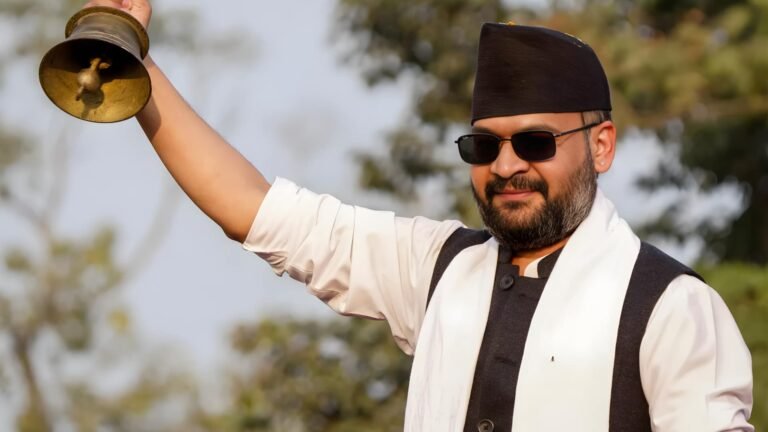 நேபாள பிரதமராகப் பதவியேற்றார் முன்னாள் ராப் கலைஞர் பாலேந்திர ஷா  