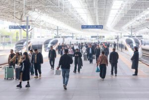 ட்சிங் மிங் விழாக்காலத்தில் ரயில் பயணங்களின் எண்ணிக்கை 9 கோடியே 5 இலட்சம்