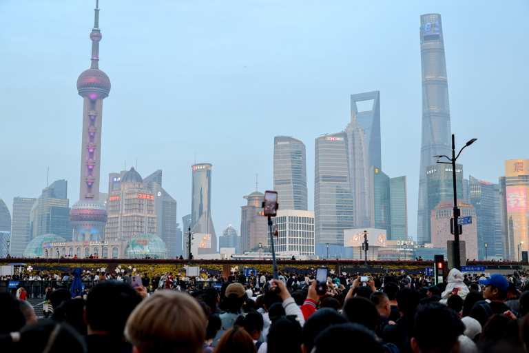 விடுமுறை காலத்தில் சுறுசுறுப்பான சீன நுகர்வு சந்தை