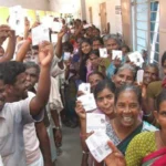 1 மணி நிலவரம்: 56.81% வாக்குகள் பதிவு – தெறிக்கும் தமிழ்நாடு…. 3.25 கோடி மக்கள் ஓட்டுப் போட்டு மாஸ் காட்டியிருக்காங்க….!! 