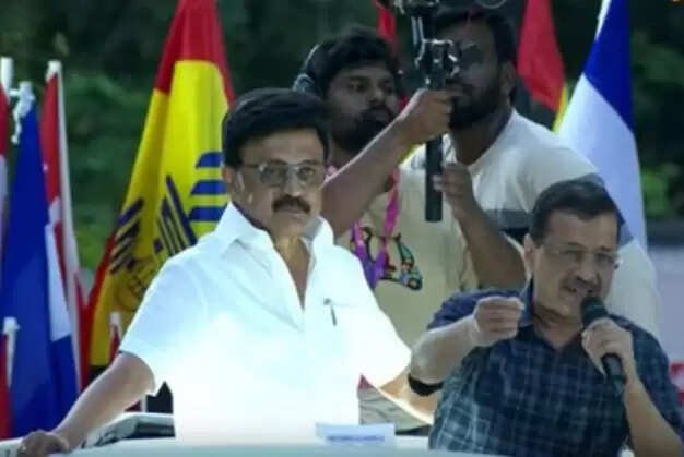 “ஸ்டாலின் தமிழகத்திற்காக மட்டும் அல்ல, இந்தியாவுக்காகவும் போராடுகிறார்”- அரவிந்த் கெஜ்ரிவால்