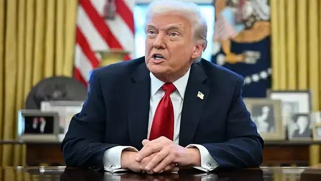 “செவ்வாய்க்கிழமை இரவு 8 மணி”… ஆக்ரோஷத்தின் உச்சியில் டிரம்ப்…‌ அழியப்போகும் ஈரான்… நரகத்தை பார்க்கத் துடிக்கும் அமெரிக்கா… மாறி மாறி மிரட்டல்..!! 