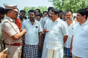 பட்டாசு ஆலை விபத்து: பாதிக்கப்பட்ட தொழிலாளர்களை சந்தித்து நயினார் நாகேந்திரன் நலம் விசாரிப்பு..!