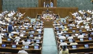 251 பேர் ஆதரவு… நாடாளுமன்றத்தில் தொகுதிமறு வரையறை உட்பட 3 மசோதாக்கள் தாக்கல்….!! 