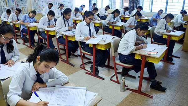 3-வது மொழி பாடத்தை உடனடியாக தொடங்குக…! CBSE பள்ளிகளுக்கு பறந்த முக்கிய உத்தரவு…!!! 