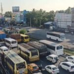 சிங்கப்பெருமாள் கோவில் அருகே போக்குவரத்து நெரிசல்