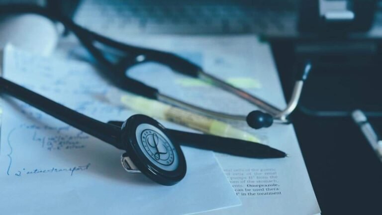 நீட் 2026 தேர்வு ஹால் டிக்கெட்: பதிவிறக்கம் செய்வது எப்படி? முக்கிய அப்டேட்  