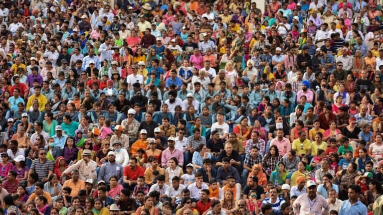 2026 நவம்பர்-13 உலகம் அழியுமா? இயற்பியல் அறிஞர் ஹெய்ன்ஸ் வான் ஃபோர்ஸ்டரின் கணிப்பு  