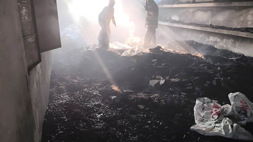 விருதுநகரில் கோர விபத்து! பட்டாசு ஆலையில் ஏற்பட்ட வெடிவிபத்தில் 17 பேர் பலி  