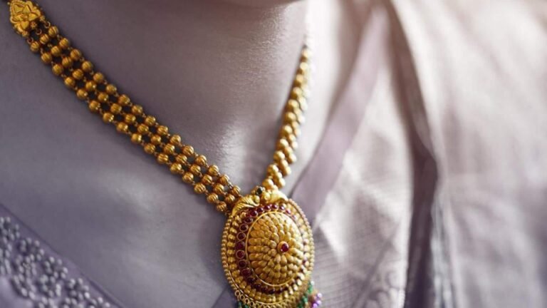 தொடர்ந்து மூன்றாவது நாளாக தங்கம் விலை சரிவு  