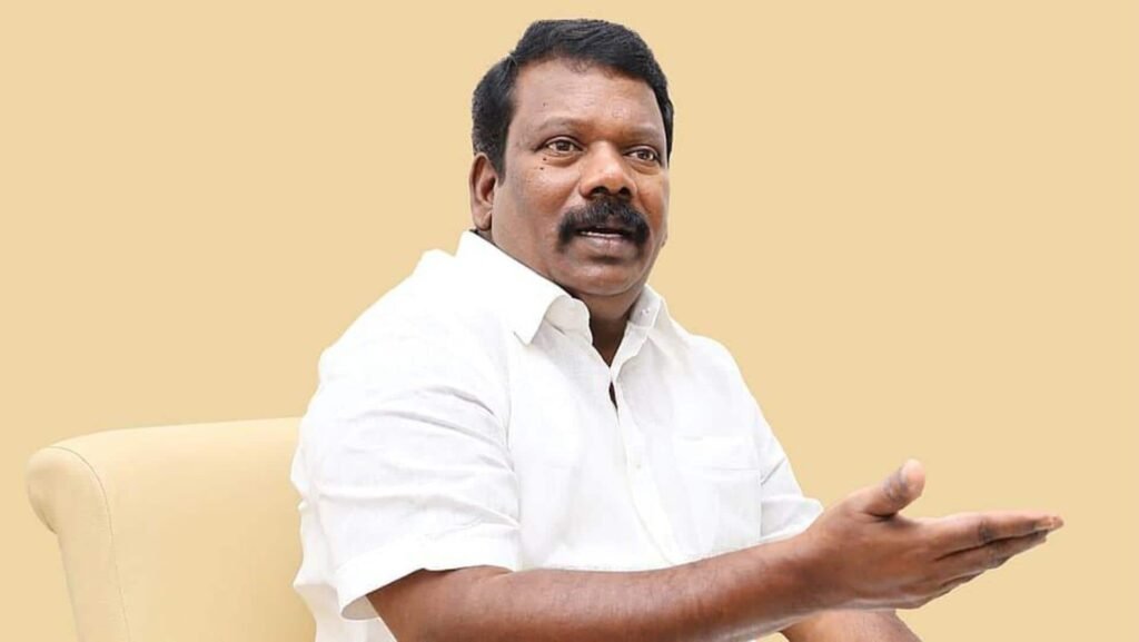 செல்வப்பெருந்தகை வீட்டில் ஐடி ரைடு? வருமான வரித்துறை அதிரடி மறுப்பு  