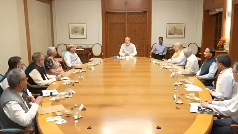 மேற்கு ஆசிய நெருக்கடி தொடர்பாக பாதுகாப்பு கூட்டத்திற்கு தலைமை தாங்குகிறார் பிரதமர்  