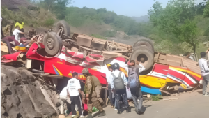 ஜம்மு காஷ்மீரில் பயங்கர விபத்து: உதம்பூரில் பேருந்து கவிழ்ந்து 15 பேர் பலி  